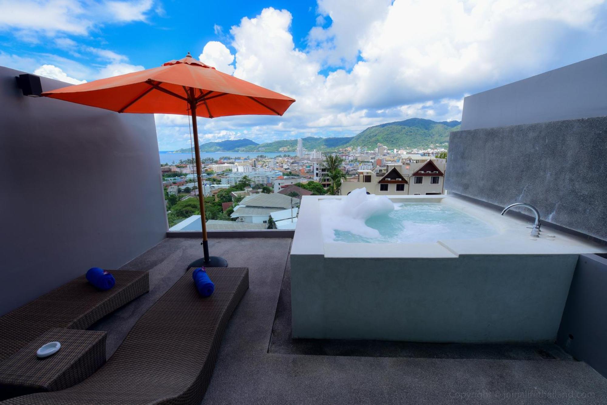 Patong Bay Hill Otel Dış mekan fotoğraf